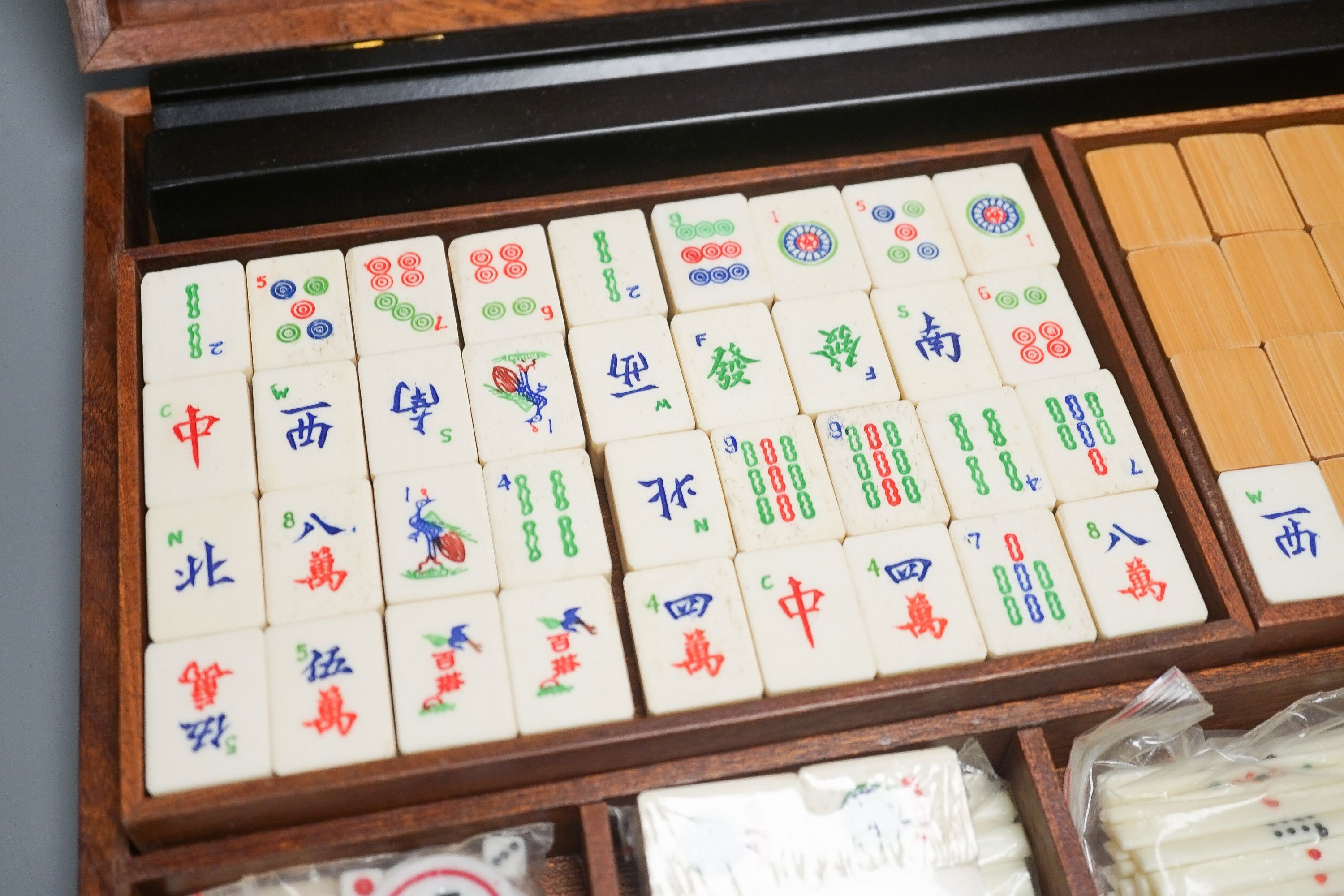 A Jaques mah-jong set, cased